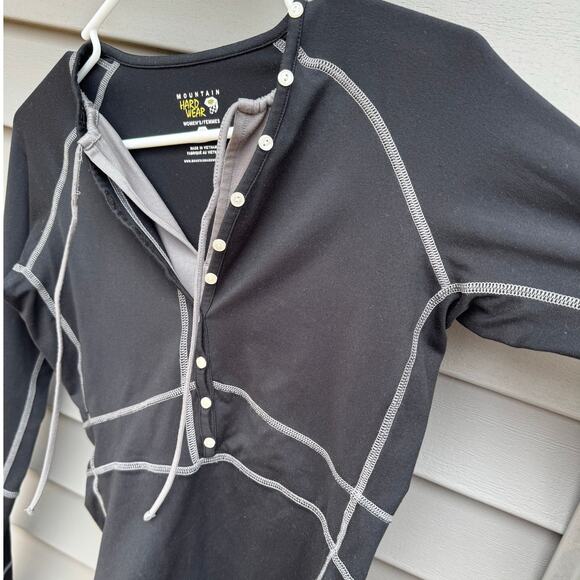 Mountain Hardwear size S Butter Button Up Long Sleeve Active Top - Black - Picture 9 of 9